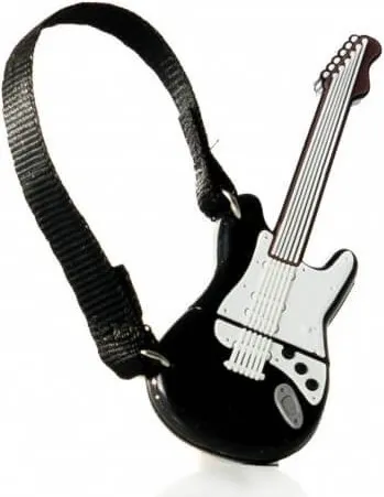 PENDRIVE 32GB GITARRA BLACK 8 WHITE